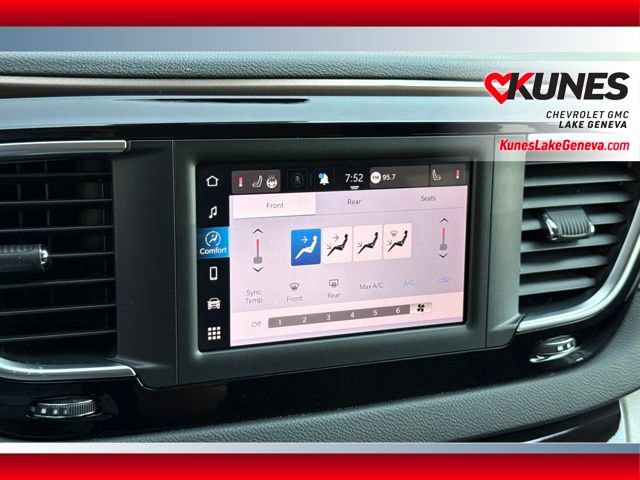 Used 2023 Chrysler Voyager LX FWD image 28
