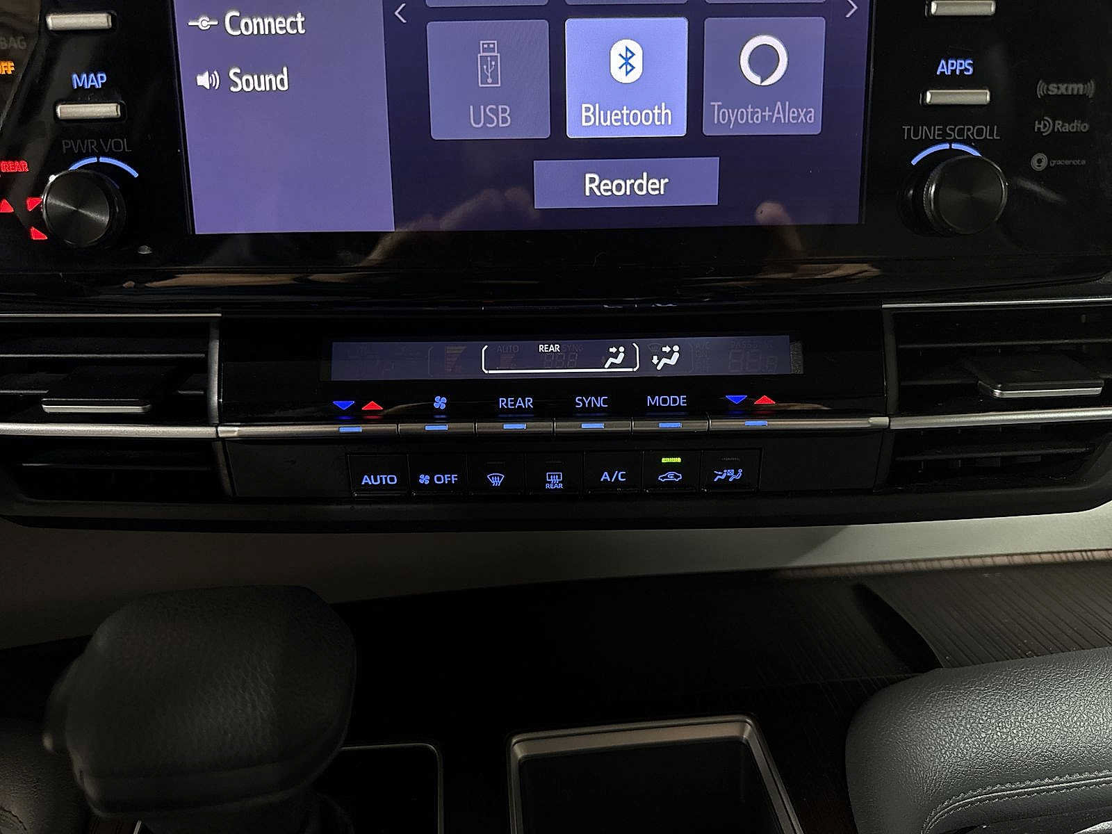 Certified 2021 Toyota Sienna LE AWD/4WD image 22