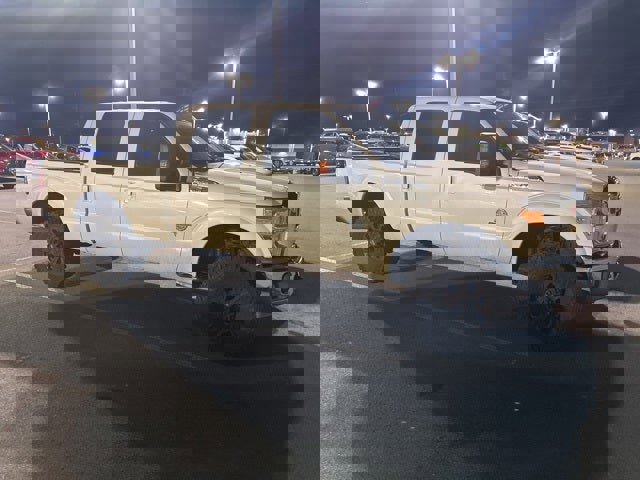 Used 2012 Ford F250 Lariat w/ Lariat Interior Pkg image 5