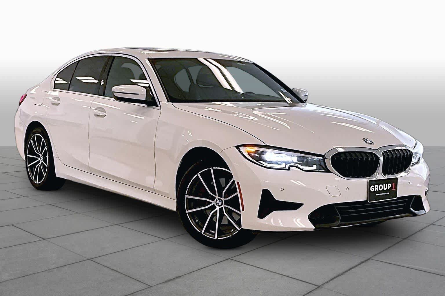 Used 2020 BMW 330i xDrive Sedan w/ Convenience Package AWD/4WD image 2