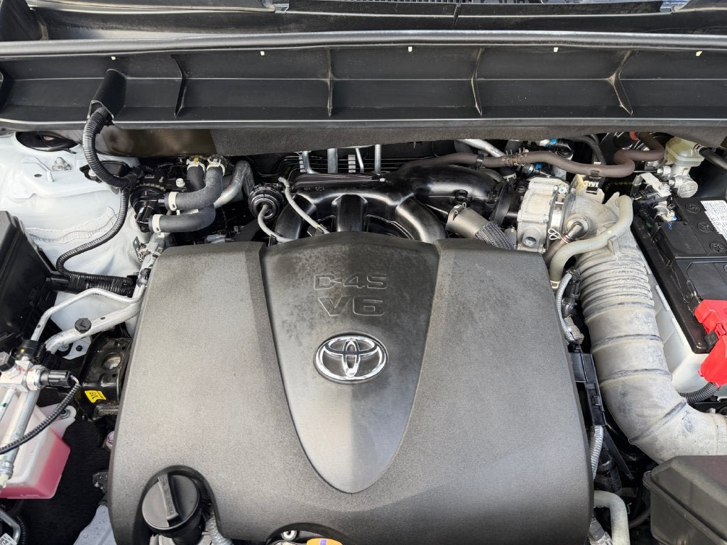 Used 2022 Toyota Highlander Platinum AWD/4WD image 30