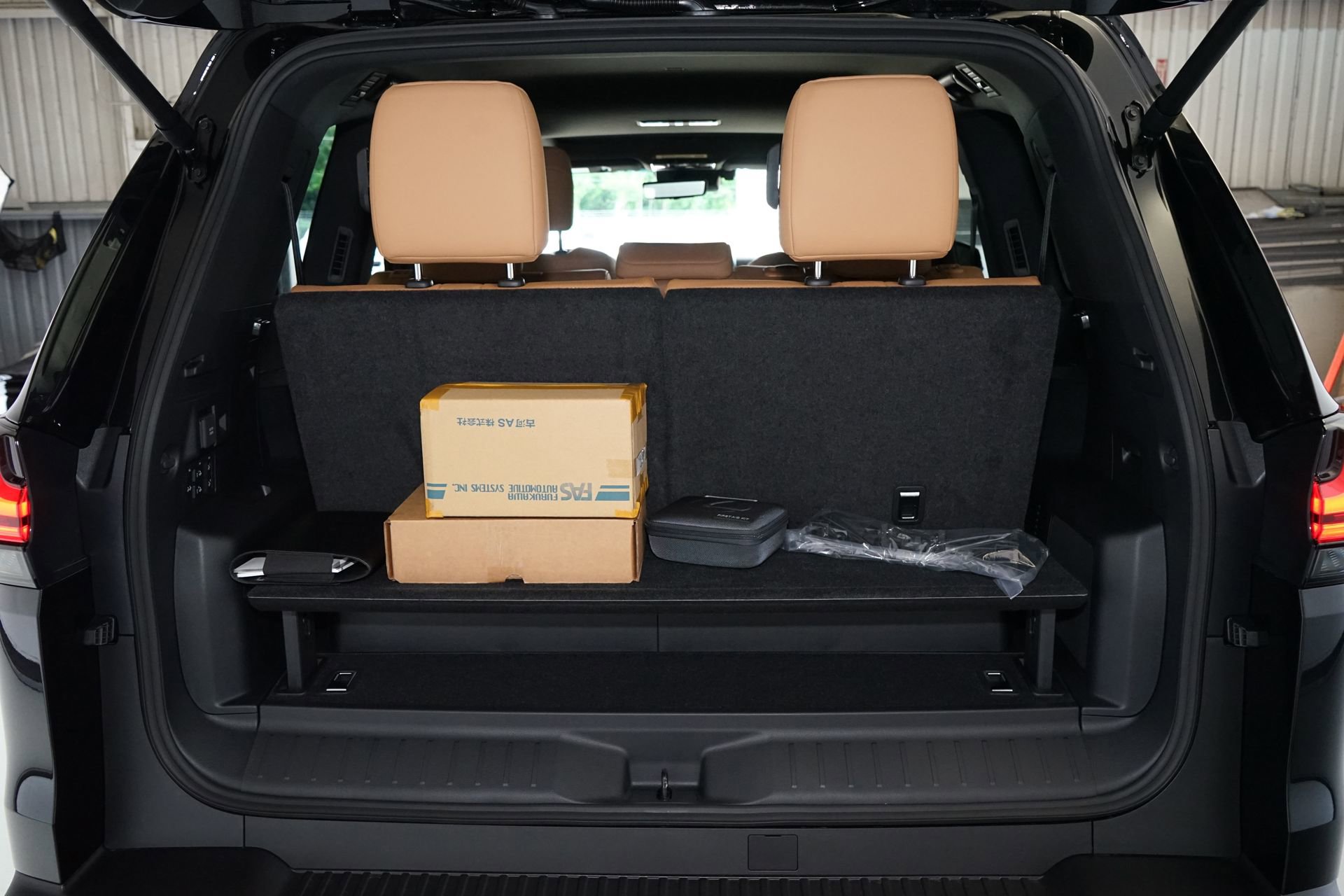 Used 2026 Lexus LX 700h Luxury AWD/4WD image 39