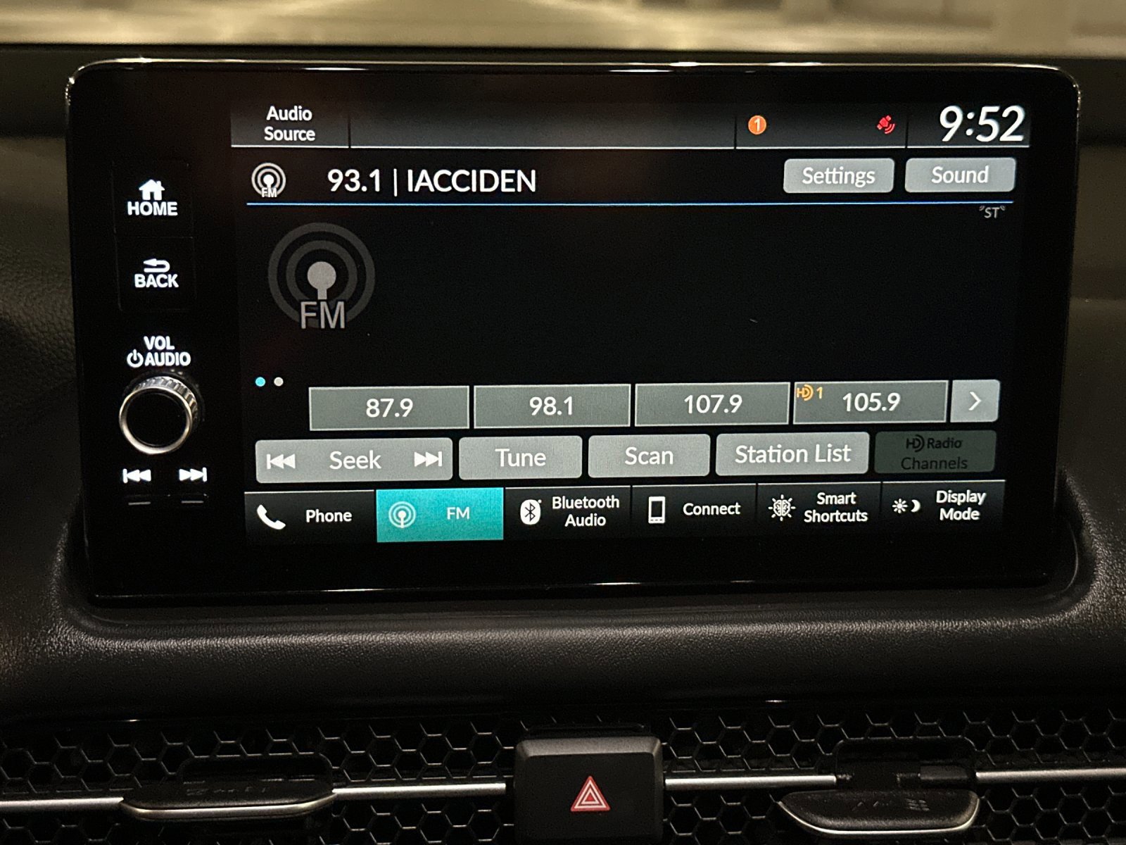 Used 2023 Honda HR-V EX-L image 17