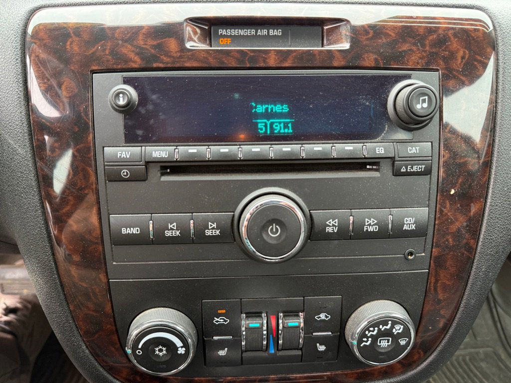 Used 2015 Chevrolet Impala LTZ FWD image 13