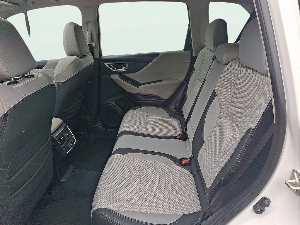 Used 2020 Subaru Forester Premium AWD/4WD image 11