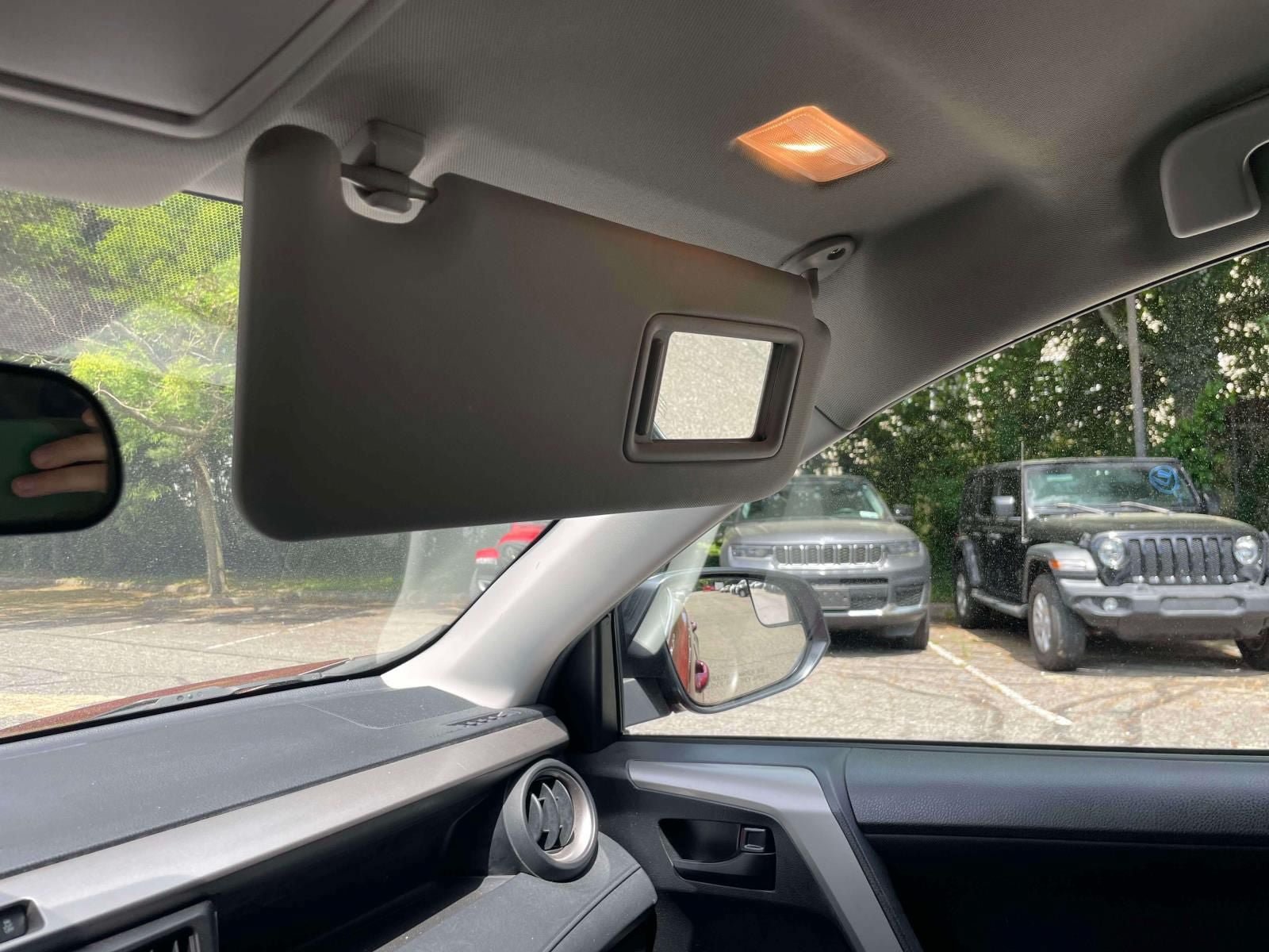 Used 2018 Toyota RAV4 LE w/ All Weather Liner Package AWD/4WD image 31