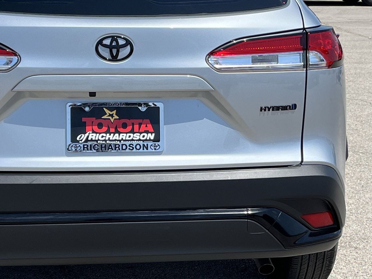 Used 2023 Toyota Corolla Cross AWD Hybrid image 6