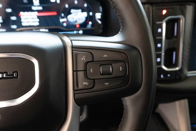 Used 2023 GMC Yukon Denali AWD/4WD image 33