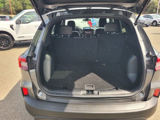 Certified 2025 Ford Escape ST-Line AWD/4WD image 8