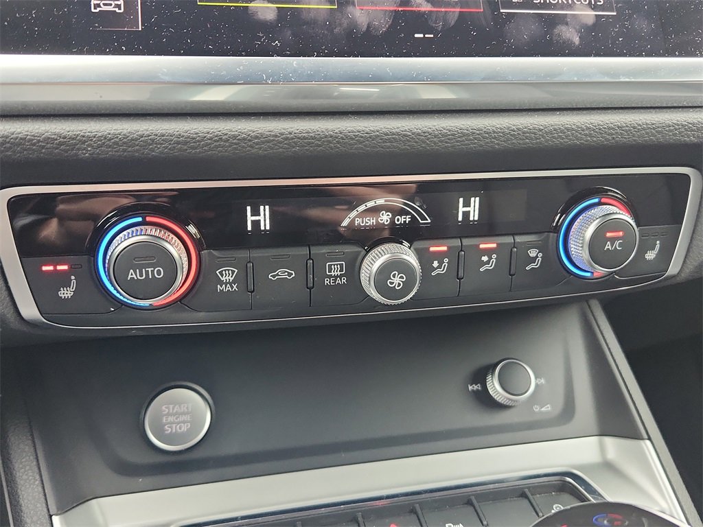 Used 2020 Audi Q3 2.0T Premium image 21