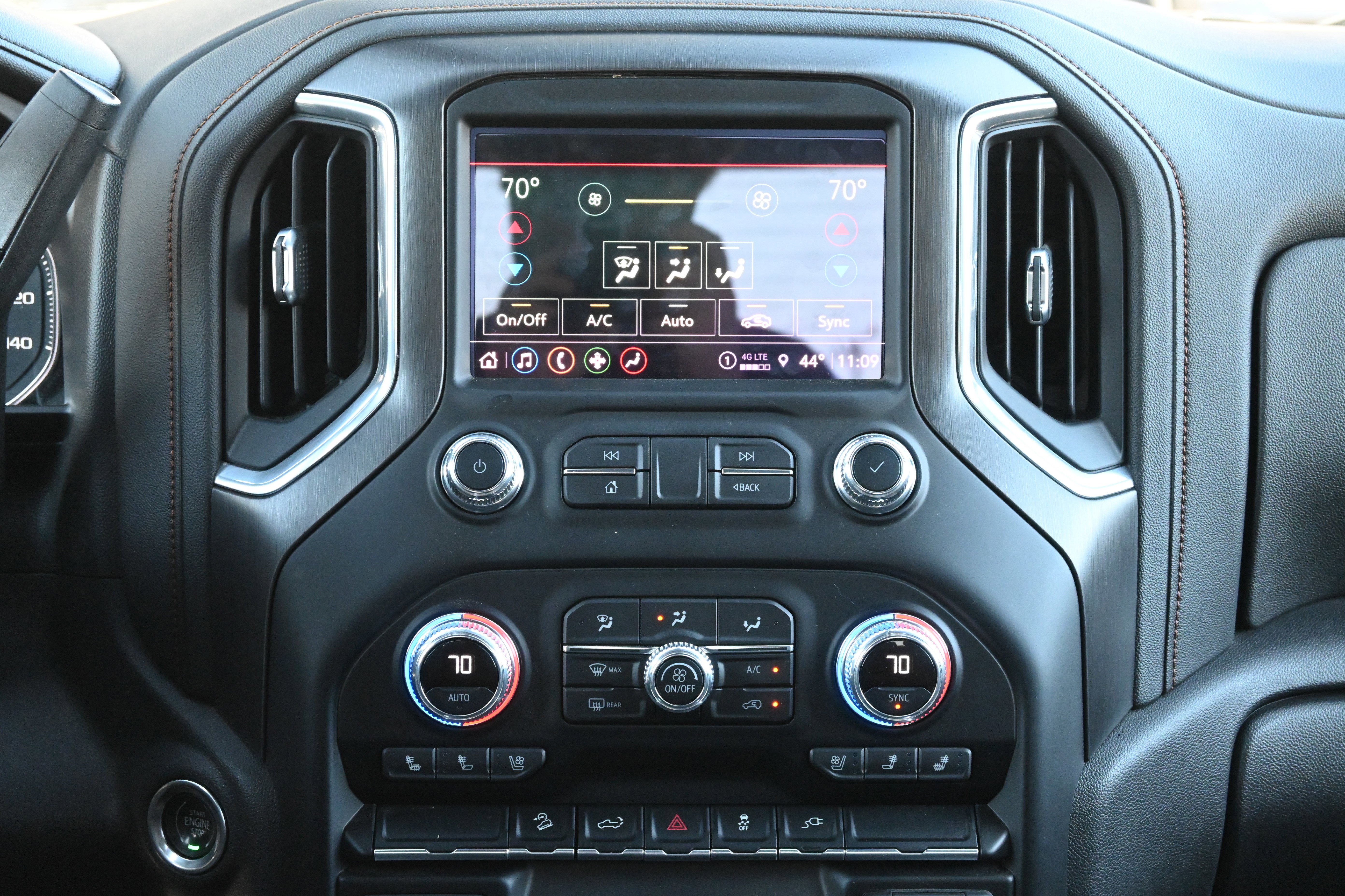 Used 2021 GMC Sierra 1500 AT4 image 5