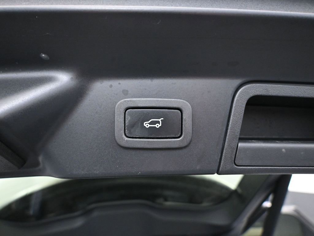 Used 2020 Land Rover Range Rover Velar R-Dynamic S image 44