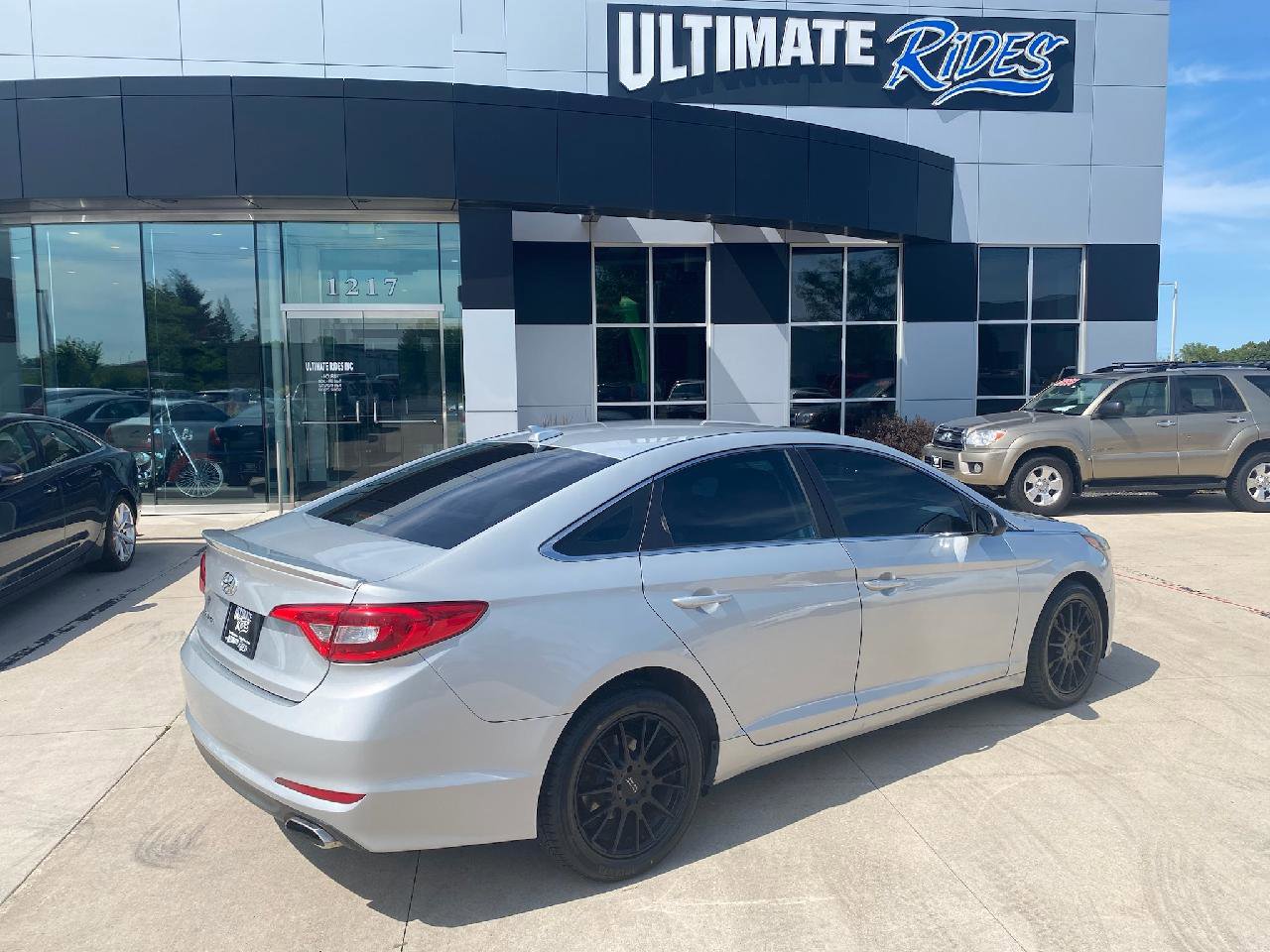 Used 2015 Hyundai Sonata SE FWD image 9