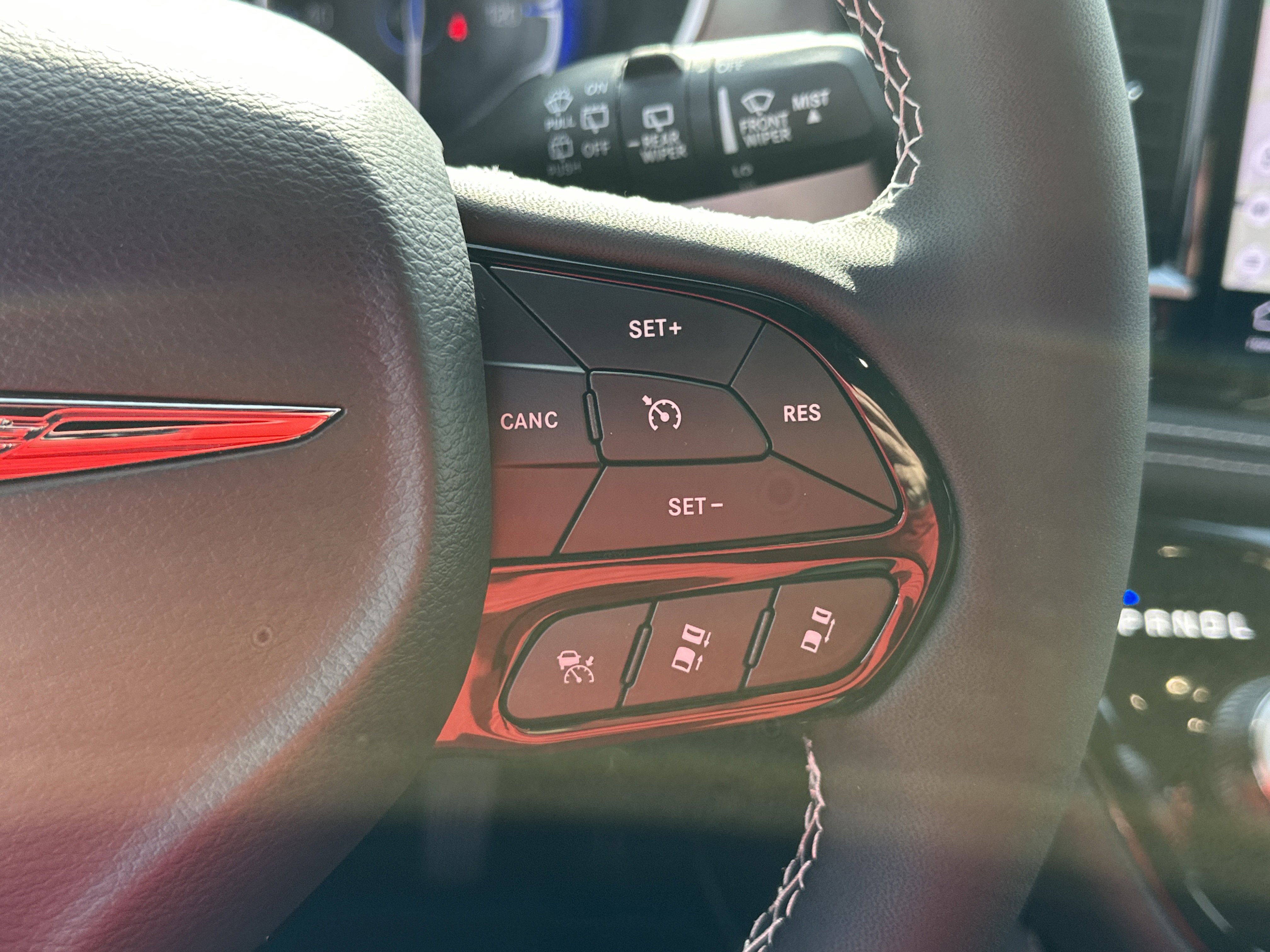 New 2026 Chrysler Pacifica Limited w/ S Appearance Package image 10