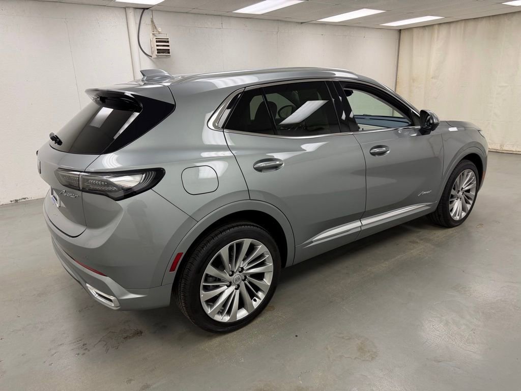 Used 2025 Buick Envision Avenir AWD/4WD image 6