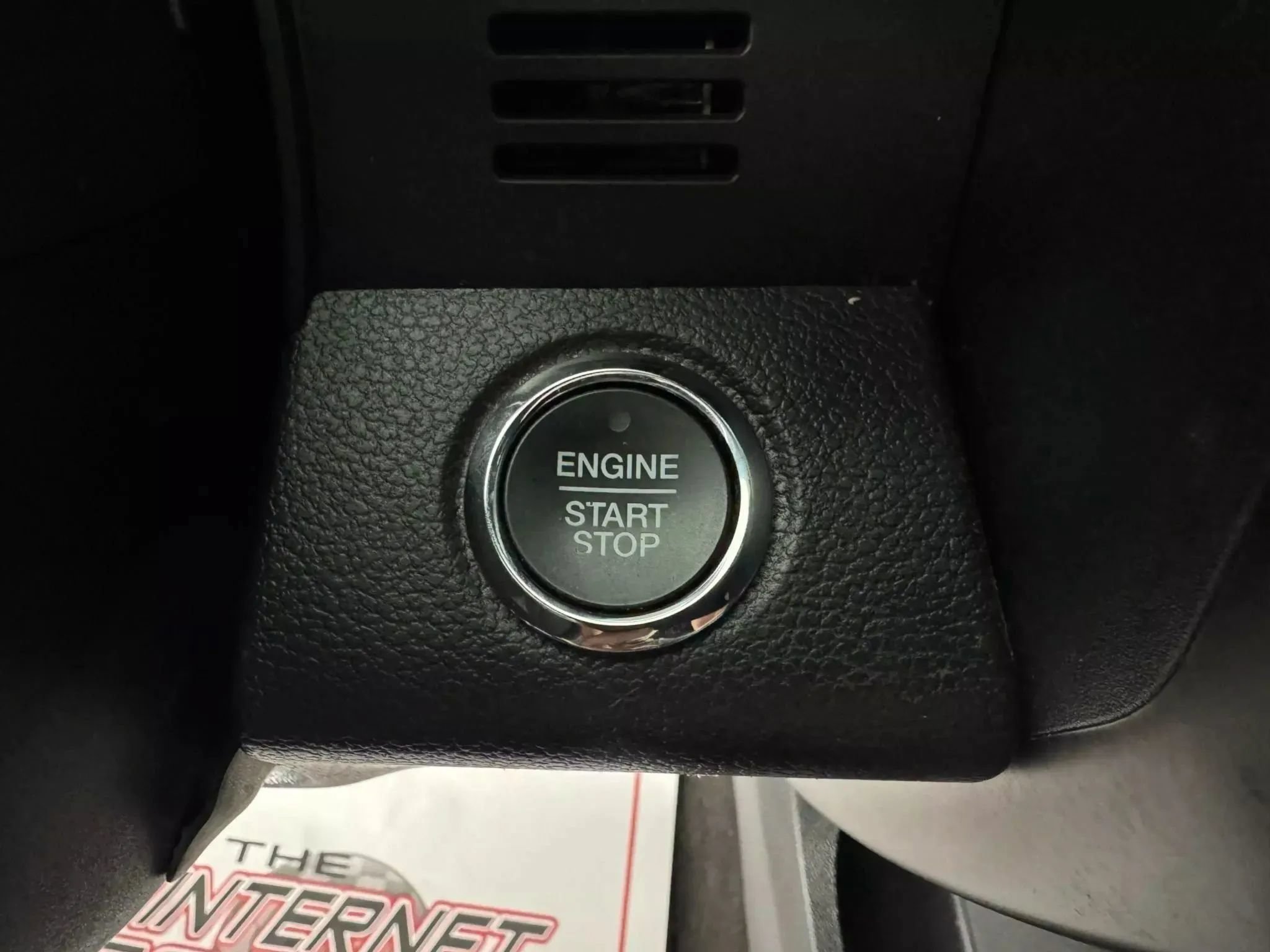 Used 2020 Ford Expedition Limited w/ Equipment Group 302A AWD/4WD image 18