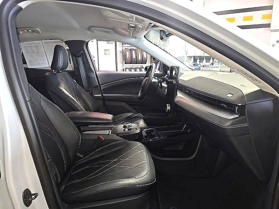 Used 2022 Ford Mustang Mach-E Select image 35