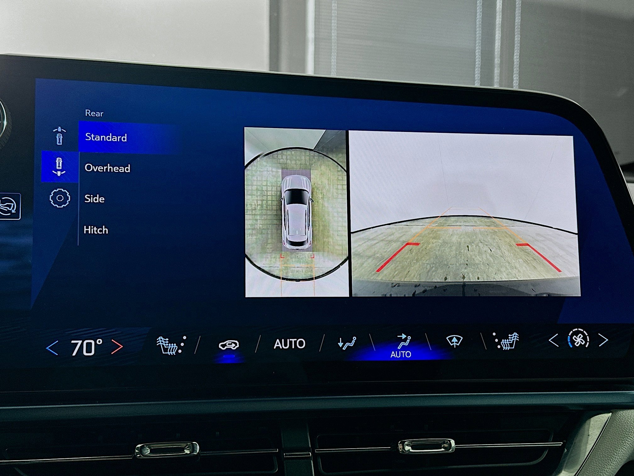 Used 2025 Chevrolet Equinox EV LT image 23