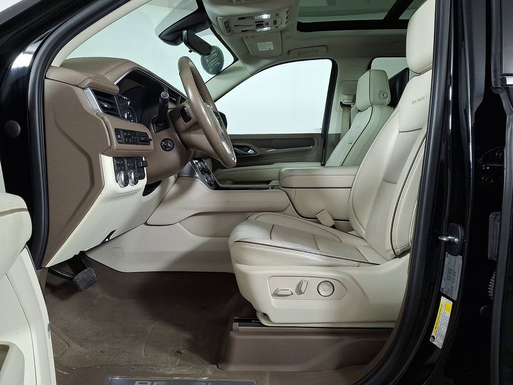 Used 2021 GMC Yukon Denali w/ Denali Ultimate Package image 18