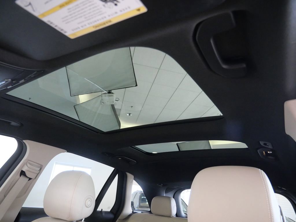 Used 2017 Mercedes-Benz GLC 300 4MATIC image 26