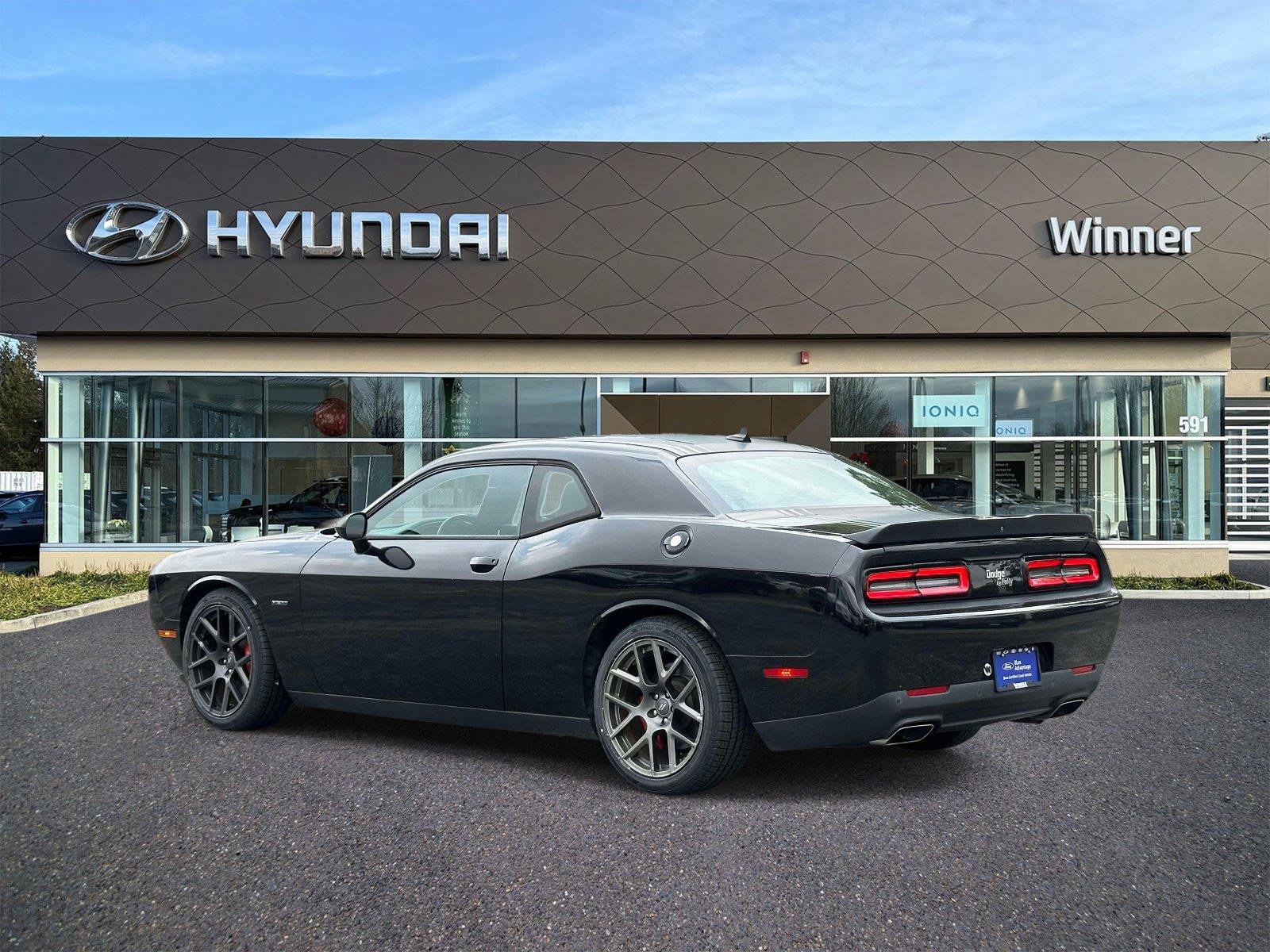 Used 2018 Dodge Challenger R/T Plus RWD image 2