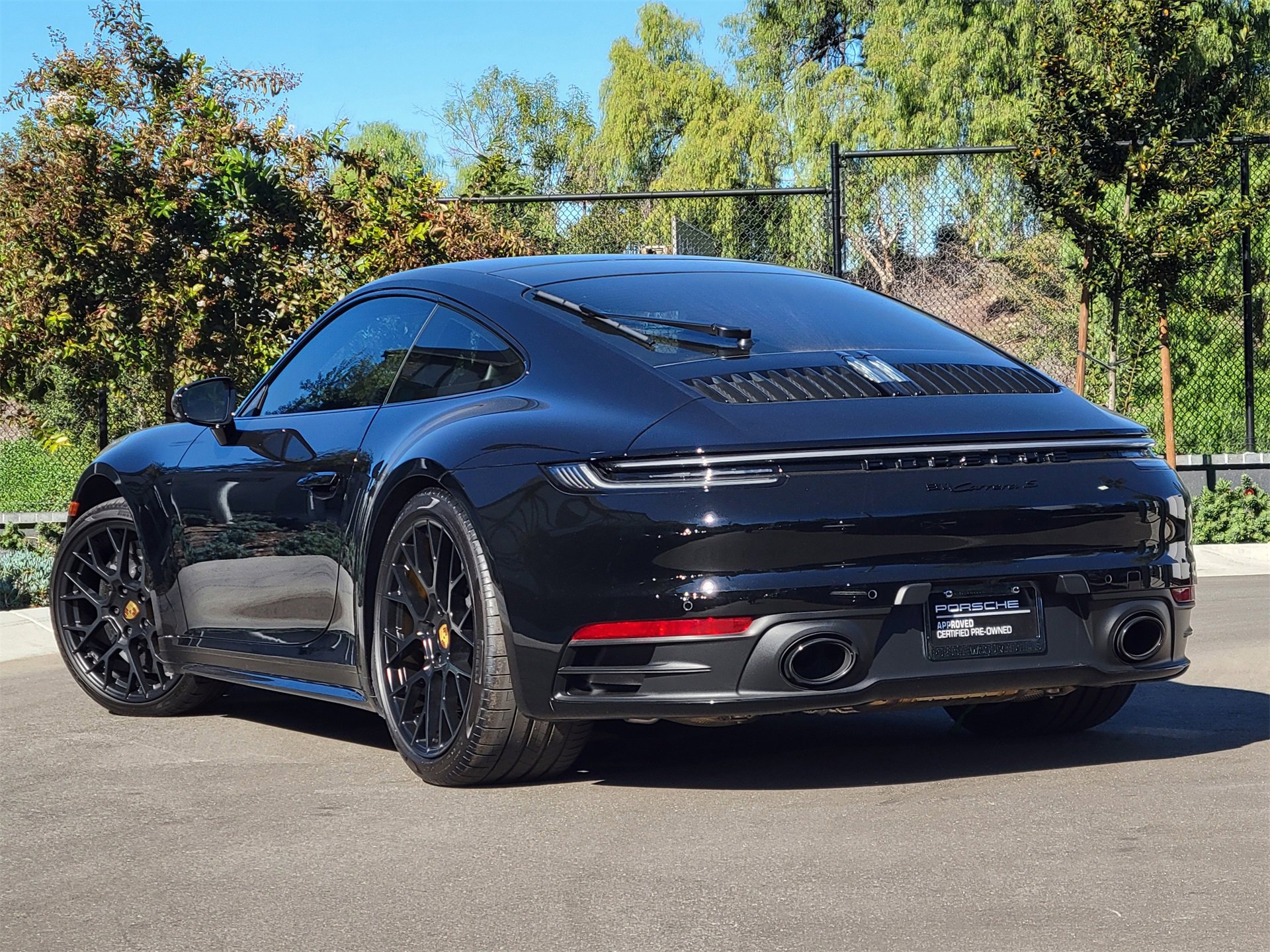 Certified 2022 Porsche 911 Carrera S image 3