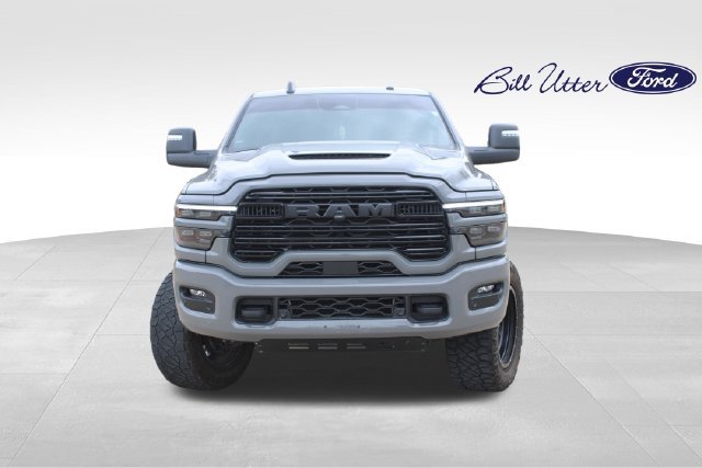 Used 2025 RAM 2500 Laramie w/ Night Edition AWD/4WD image 2