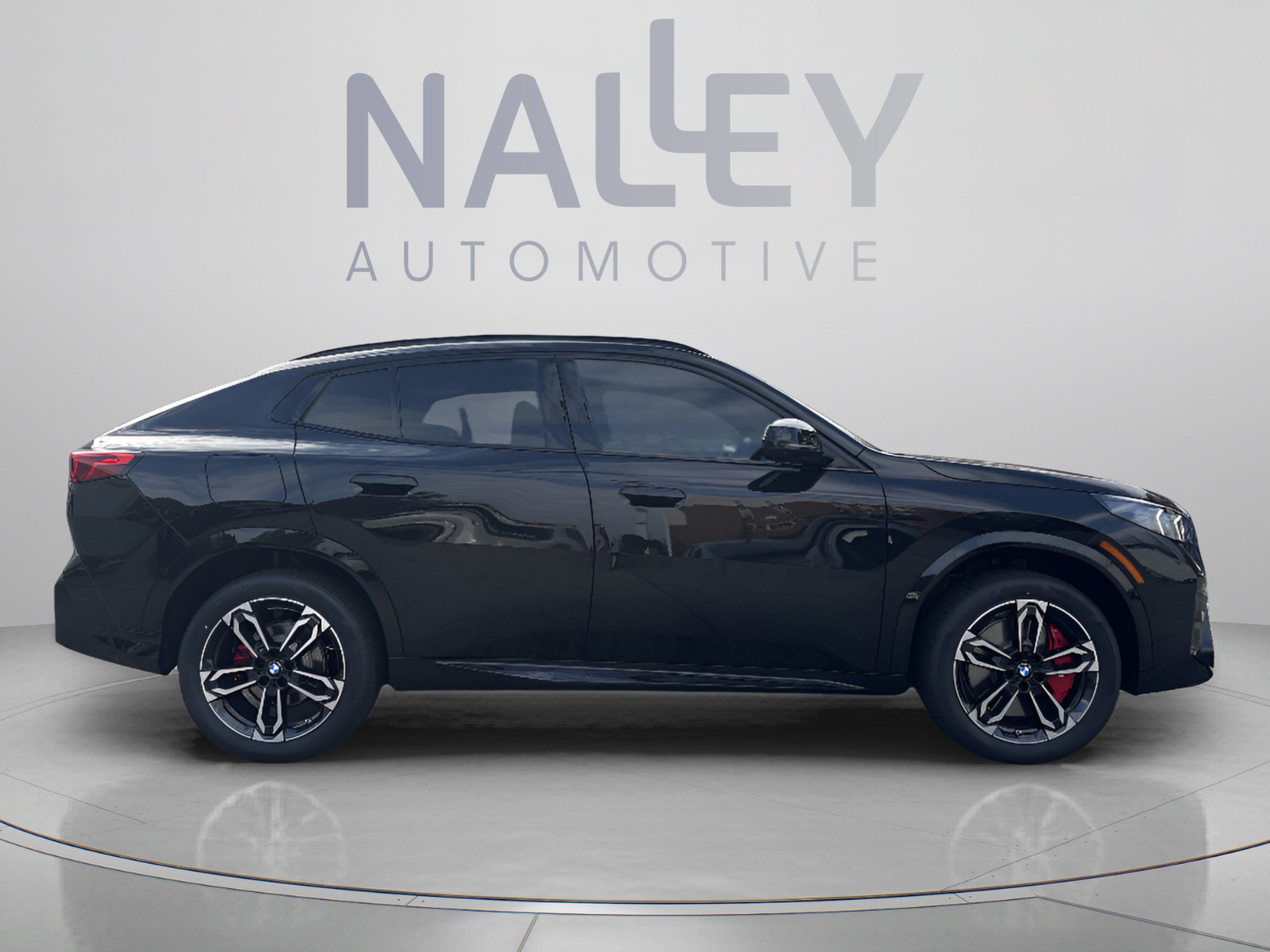 Used 2026 BMW X2 xDrive28i w/ Technology Package AWD/4WD image 6