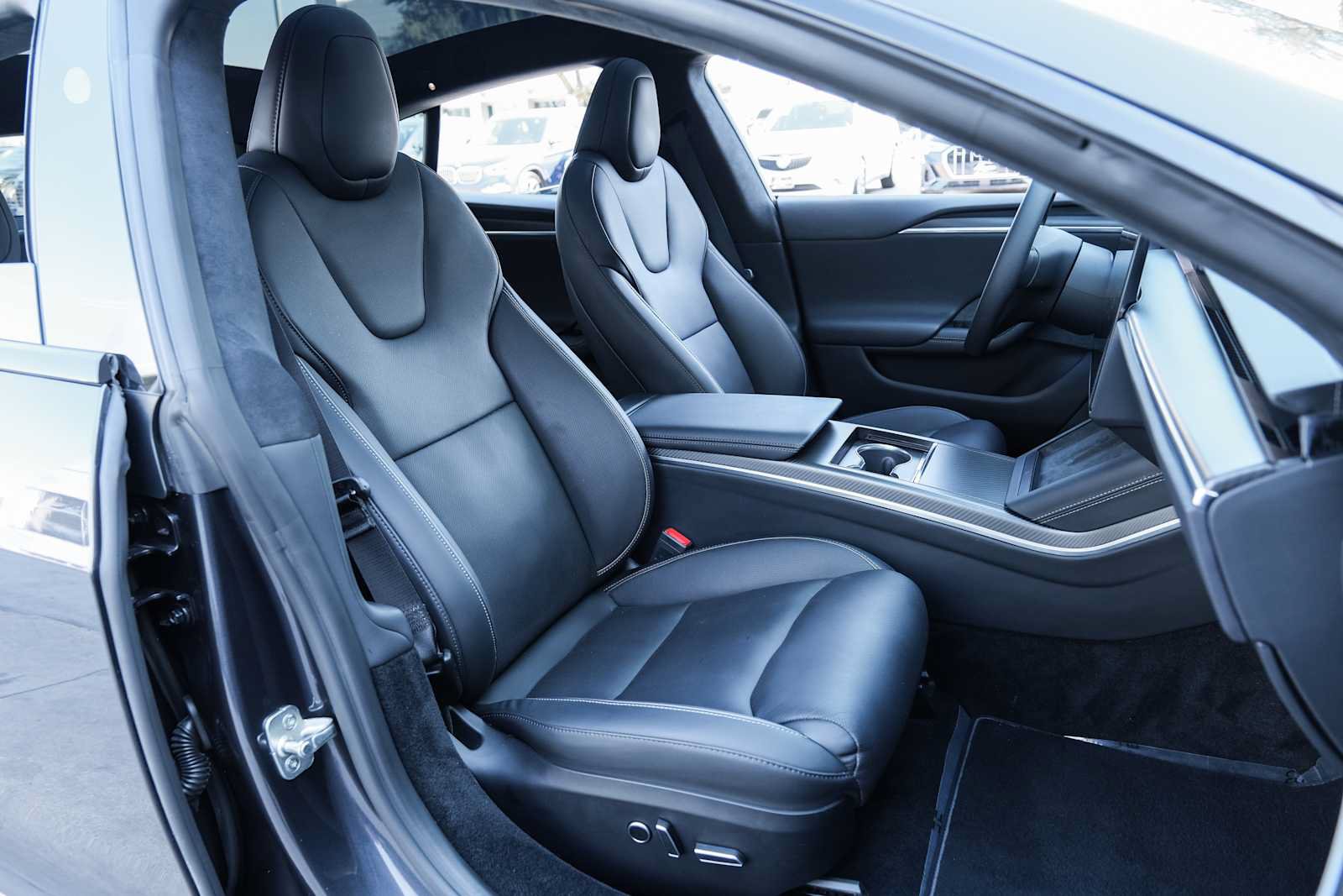 Used 2024 Tesla Model S Plaid AWD/4WD image 29