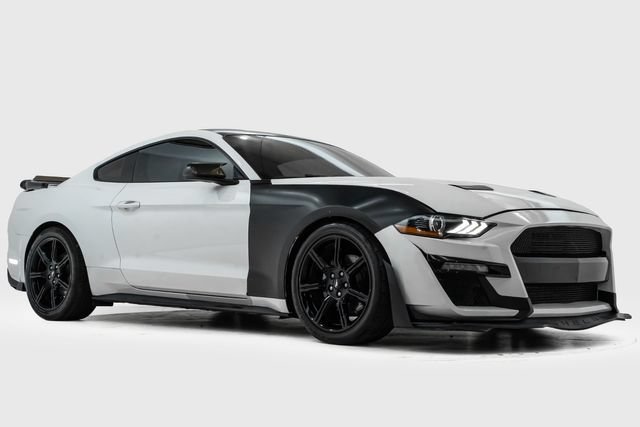 Used 2019 Ford Mustang Coupe w/ Black Accent Package RWD image 5