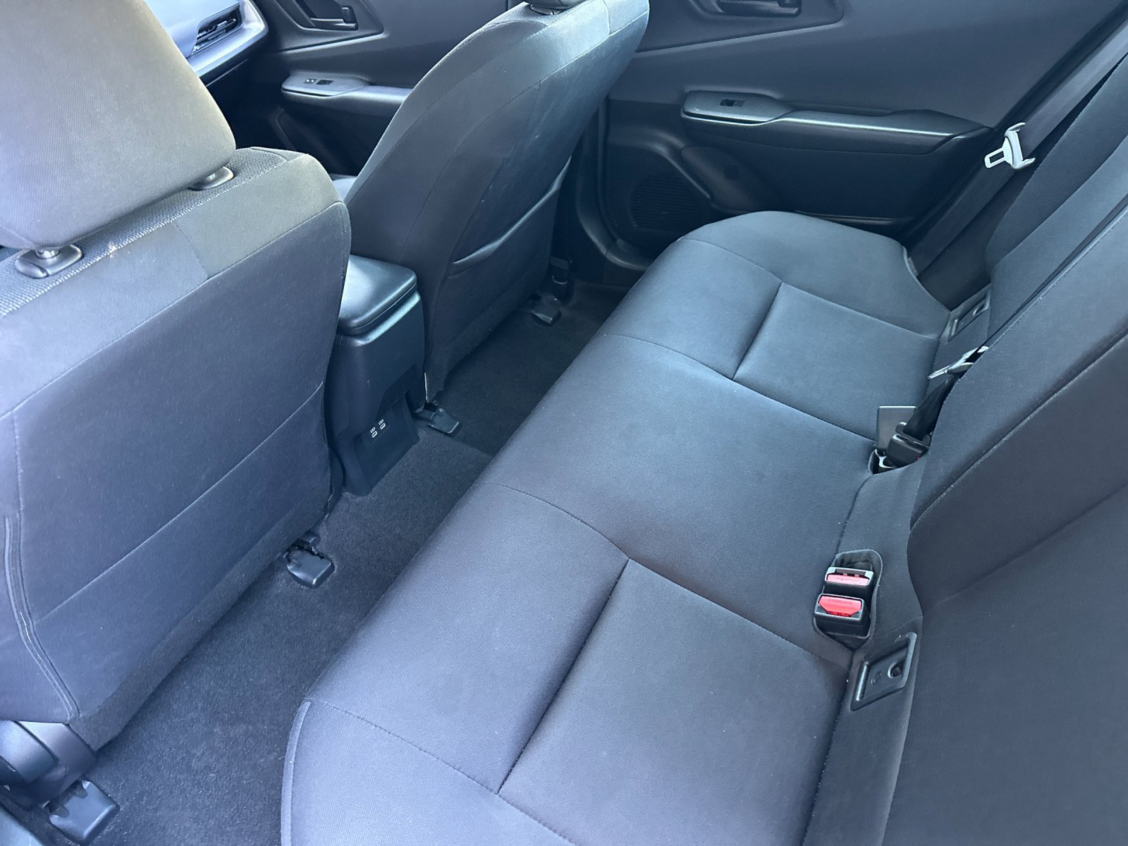 Used 2024 Toyota Prius LE FWD image 14