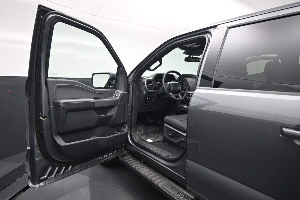 New 2026 Ford F150 XLT w/ Equipment Group 302A MID AWD/4WD image 8