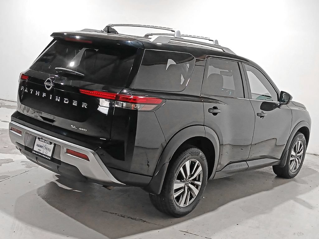 Used 2025 Nissan Pathfinder SL AWD/4WD image 6