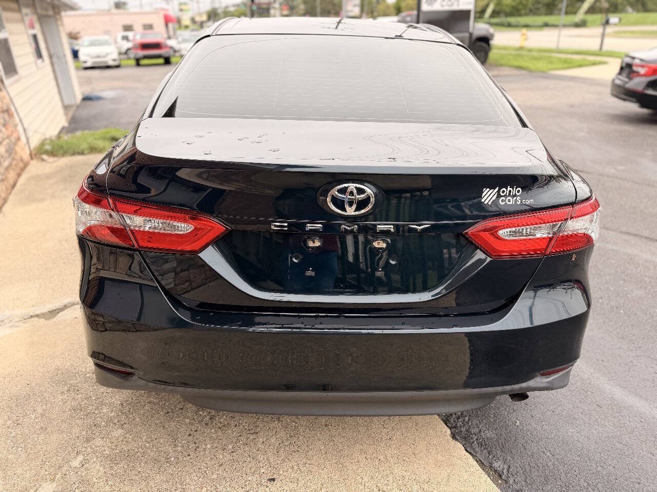 Used 2018 Toyota Camry FWD image 6