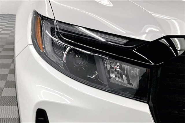 Used 2025 Honda Passport Black Edition image 30