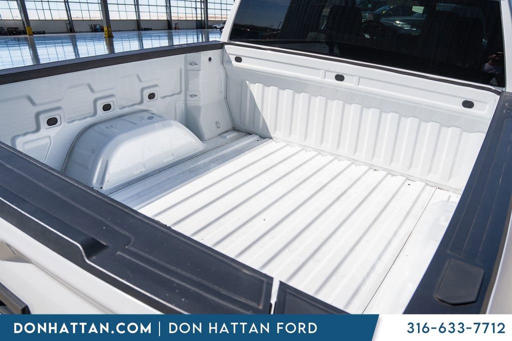 Used 2022 GMC Sierra 1500 SLE image 29