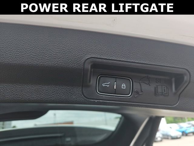 Used 2022 Ford Explorer Limited w/ Equipment Group 301A image 37