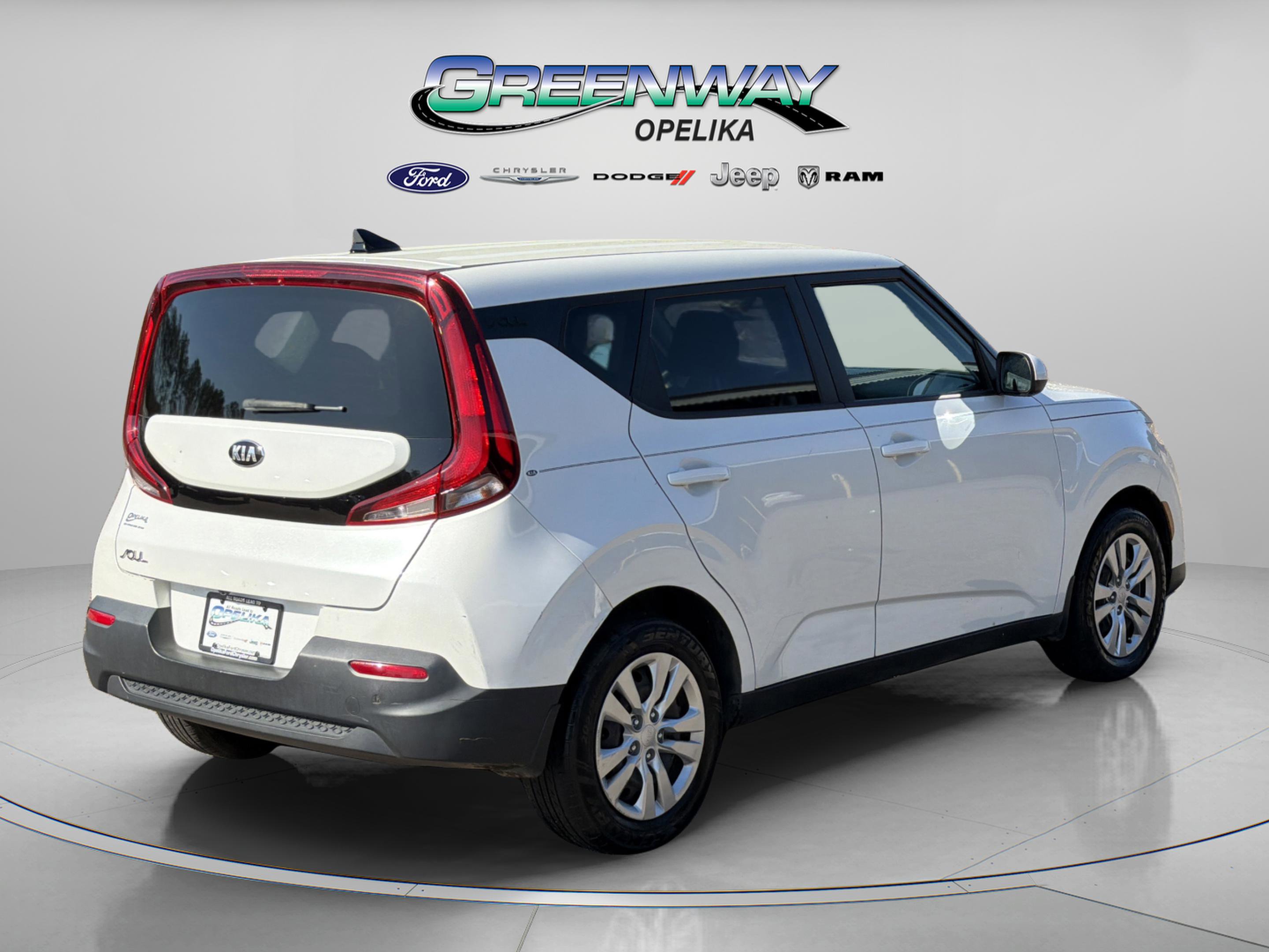 Used 2021 Kia Soul LX image 3