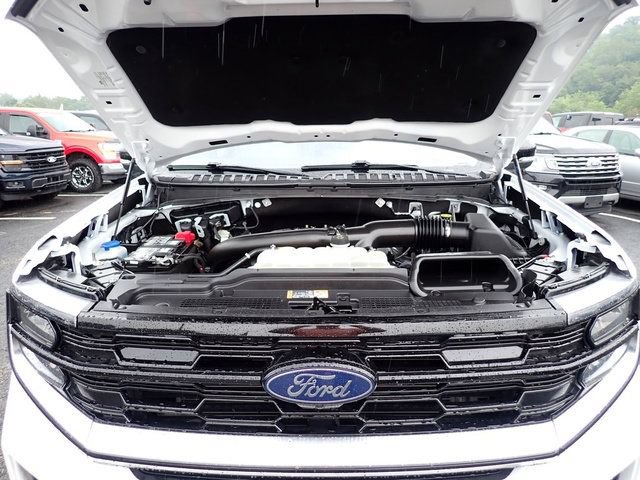 Used 2025 Ford Expedition Platinum w/ Driver's Package AWD/4WD image 16