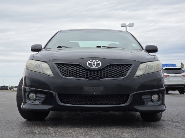 Used 2011 Toyota Camry SE w/ SE Extra-Value Pkg #1 FWD image 7