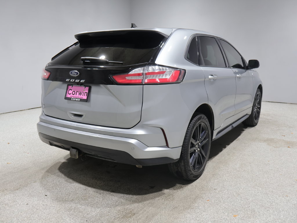 Used 2024 Ford Edge ST-Line w/ Class II Trailer Tow Package AWD/4WD image 2