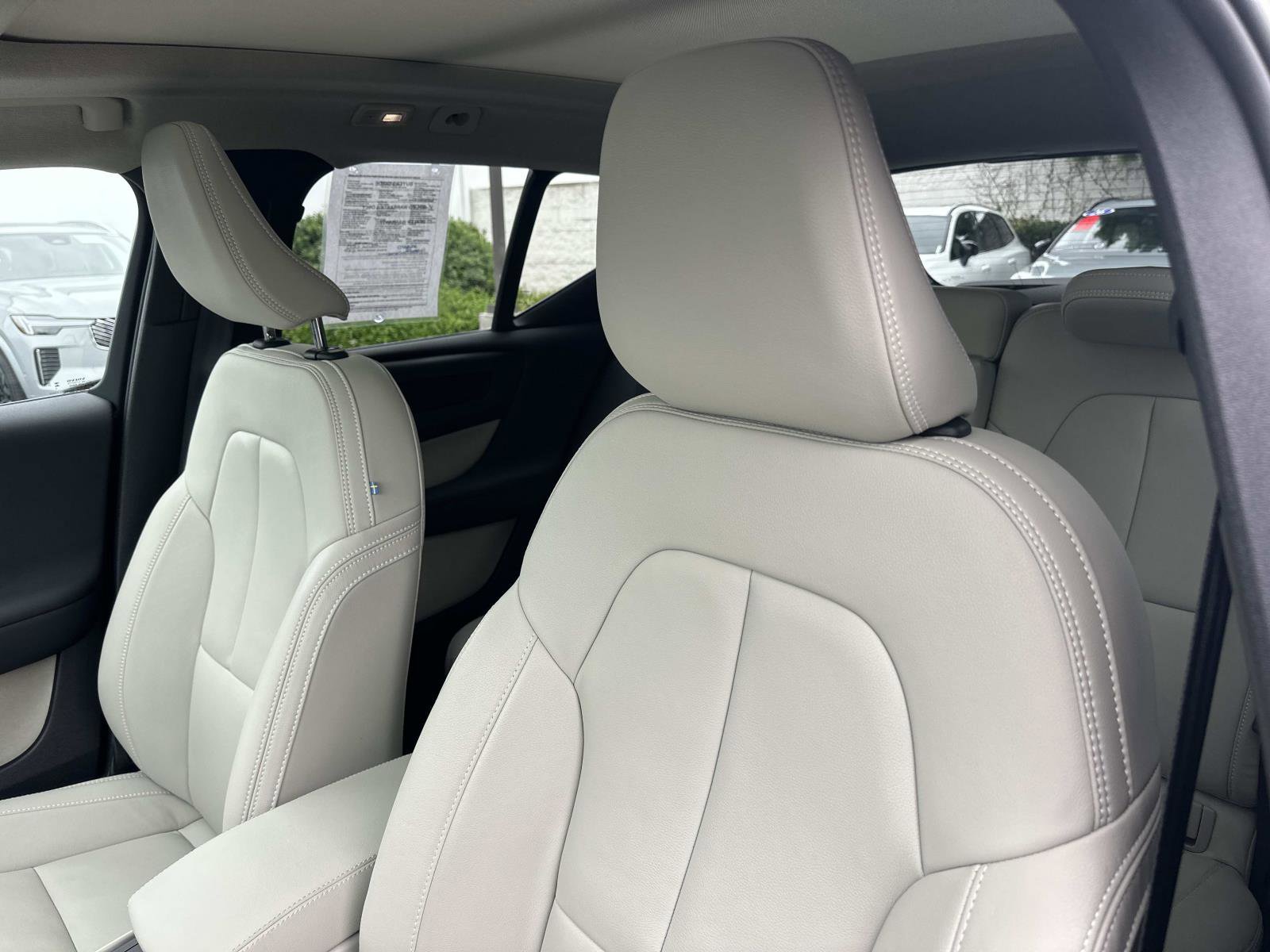 Certified 2026 Volvo XC40 B5 Plus w/ Protection Package Premier image 20