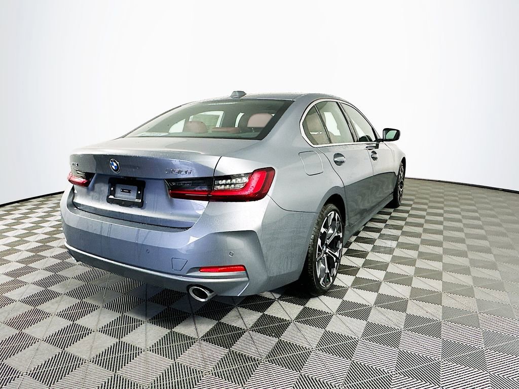 Used 2025 BMW 330i xDrive Sedan w/ M Sport Package image 8