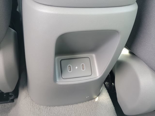 New 2026 Hyundai Elantra Sport FWD image 21