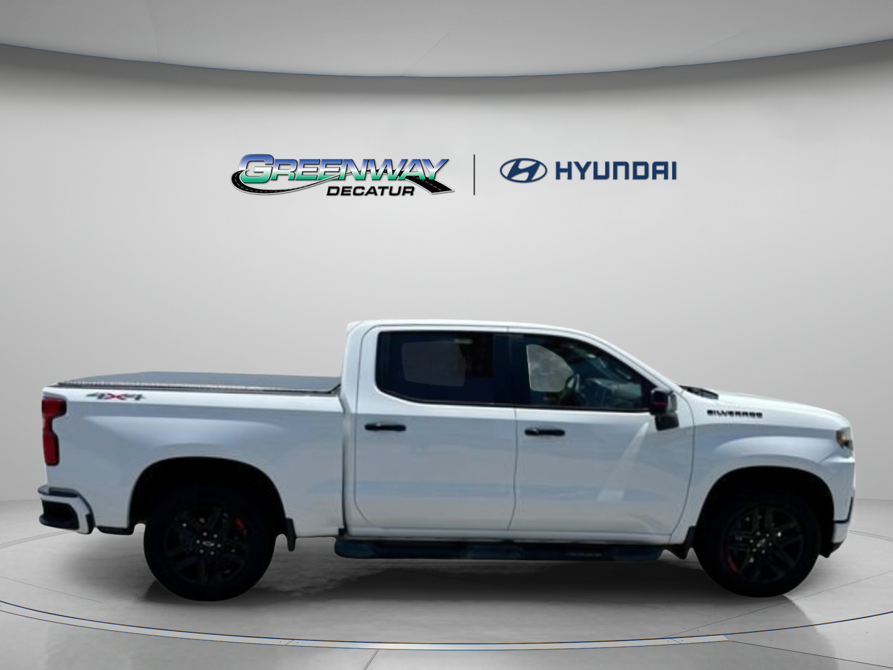Used 2022 Chevrolet Silverado 1500 RST w/ Redline Edition AWD/4WD image 9