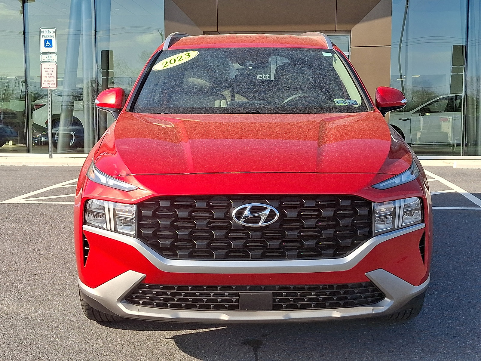 Used 2023 Hyundai Santa Fe SEL image 2