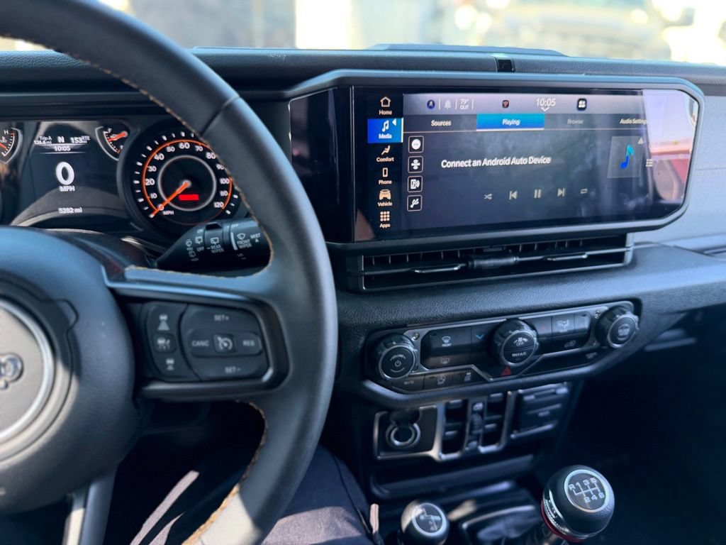 Used 2025 Jeep Wrangler Unlimited Sport AWD/4WD image 8