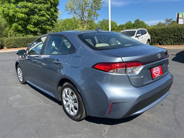 Used 2022 Toyota Corolla LE image 9