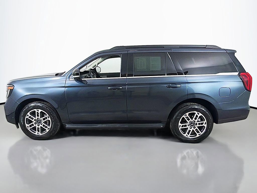 Used 2025 Ford Expedition Active image 14