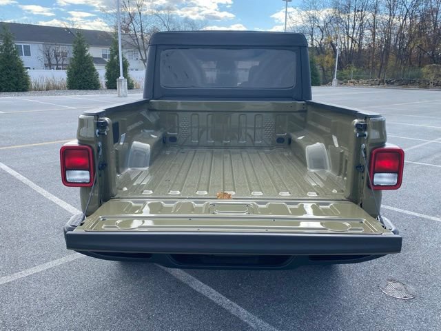 New 2026 Jeep Gladiator Sport AWD/4WD image 7